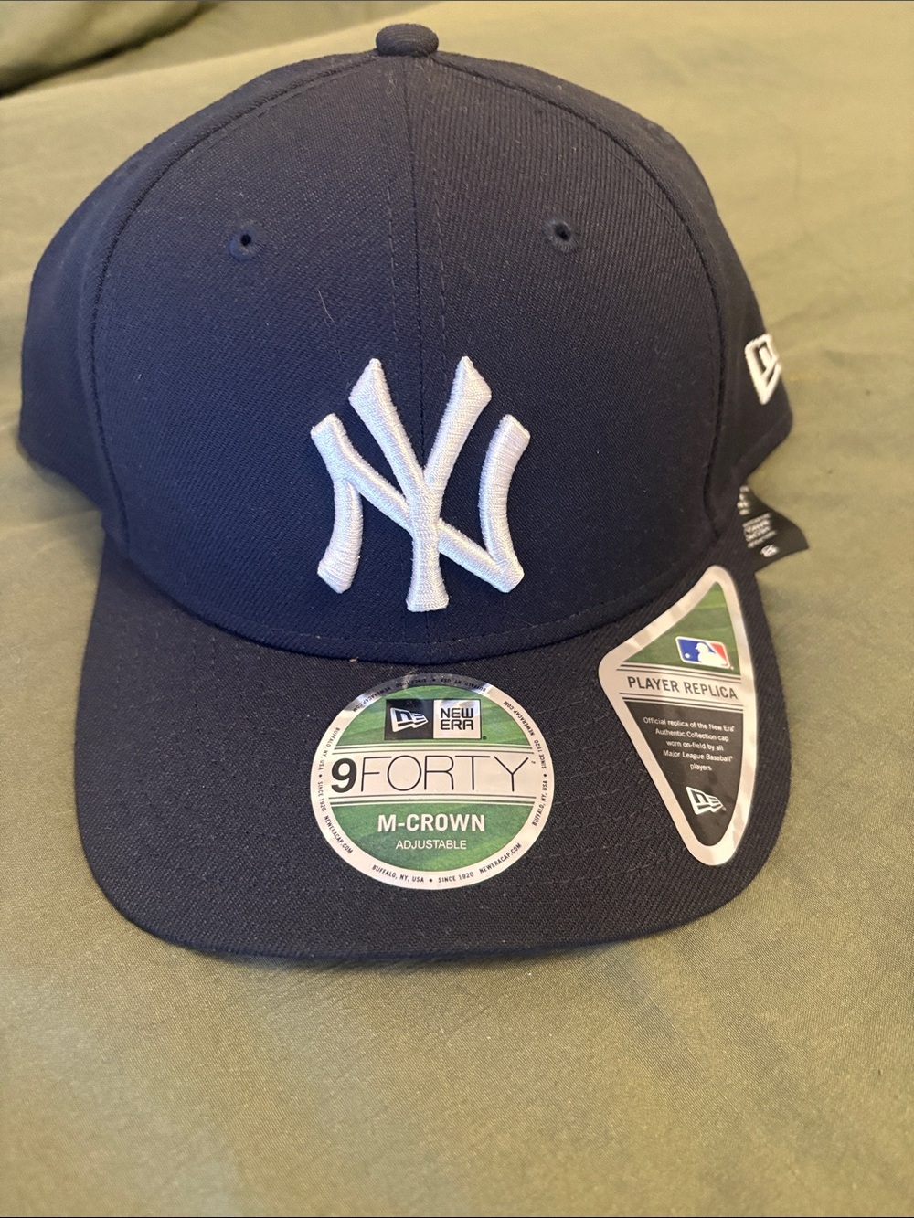 New Era Navy and White New York Yankees 9FORTY Cap